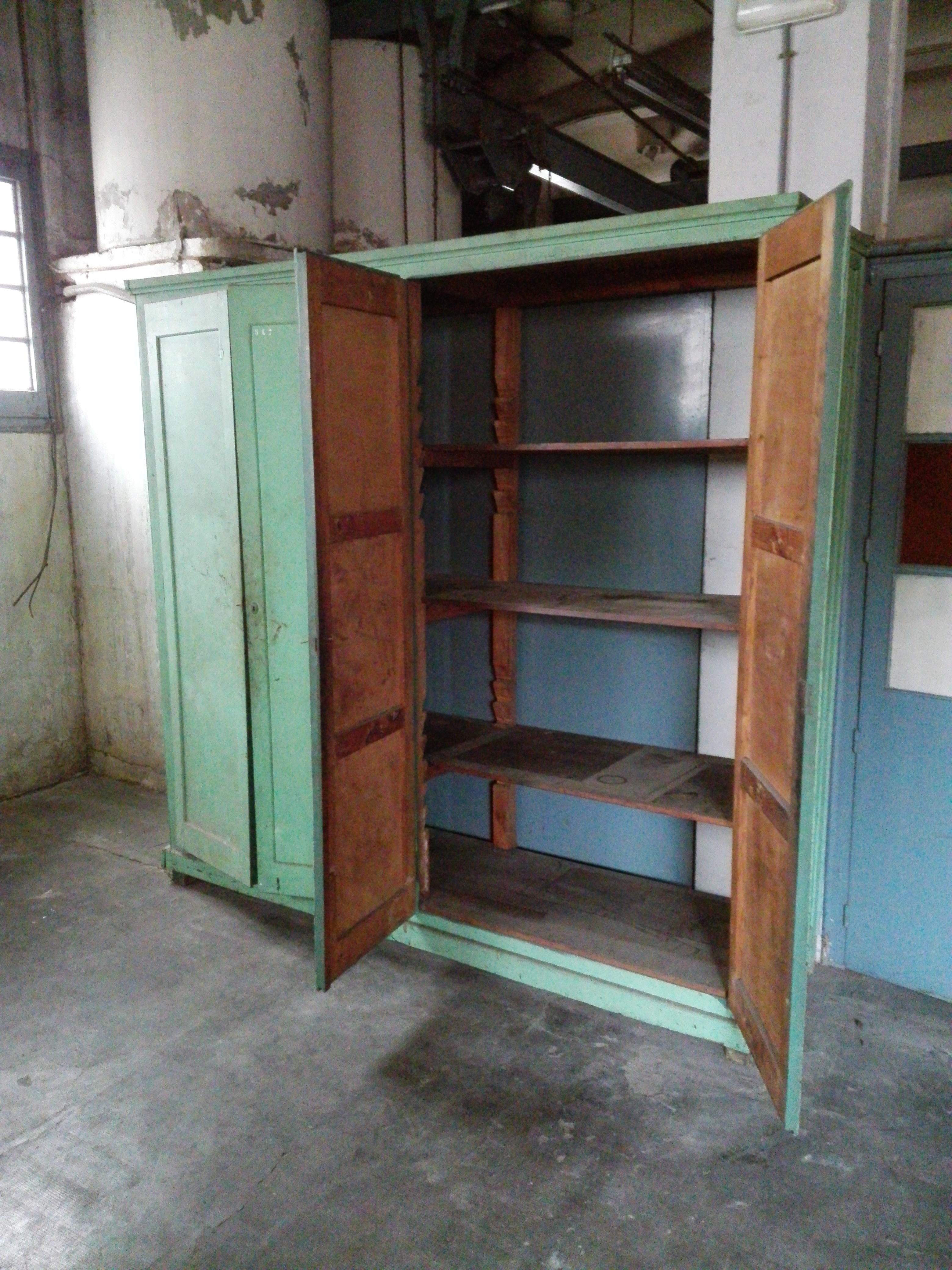 armario taller madera 226x232x64 1u